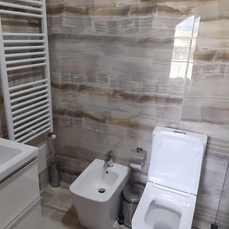 Bujtina Te Xhako Hostel