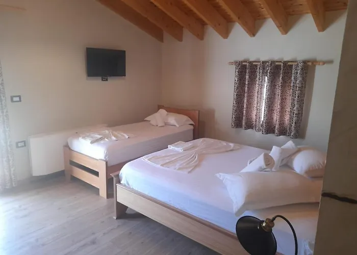 Bujtina Te Xhako Ostello Përmet