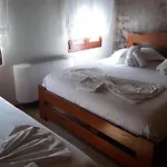 Bujtina Te Xhako Albergue