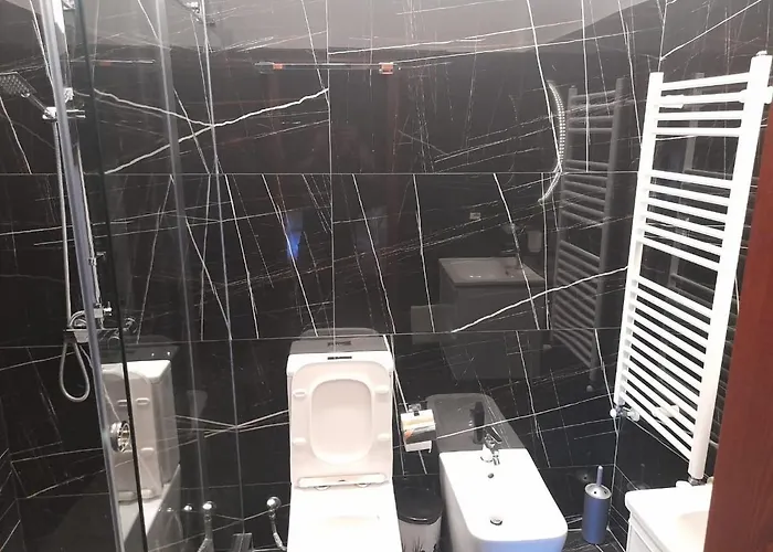 Bujtina Te Xhako Hostel *