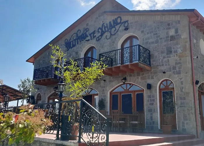 Hostel Bujtina Te Xhako Përmet