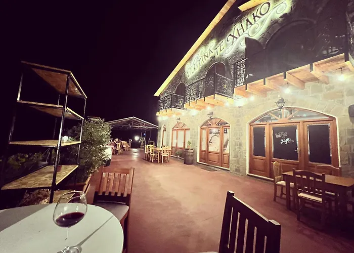 Bujtina Te Xhako Hostel