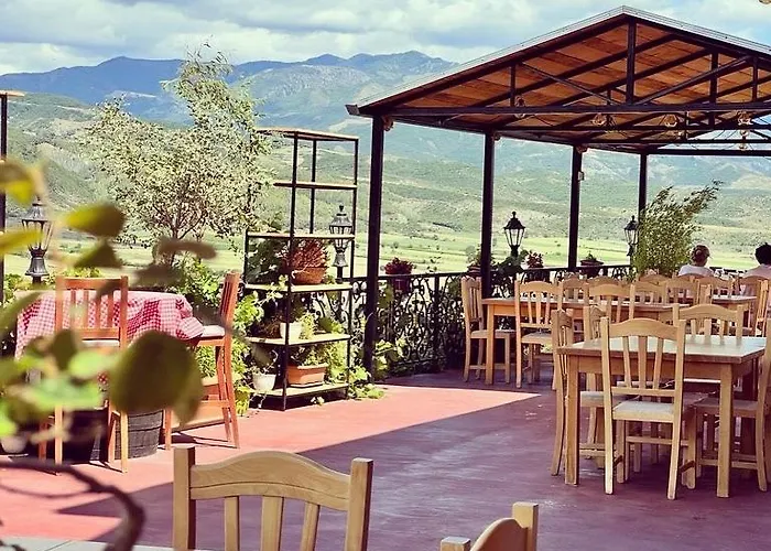 Bujtina Te Xhako Hostel Permet