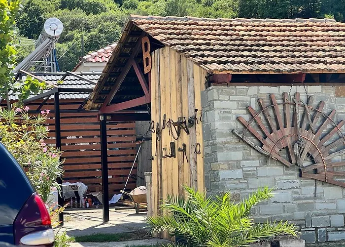 Bujtina Te Xhako * Përmet