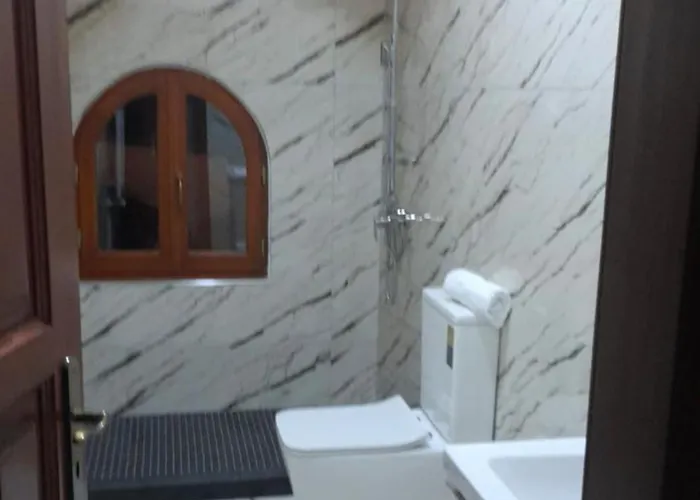 Hostel Bujtina Te Xhako *